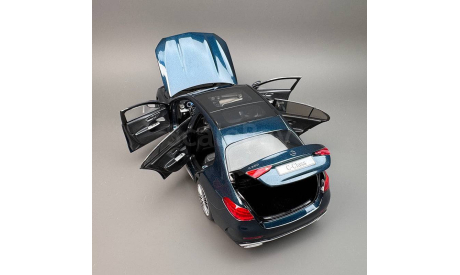 Mercedes-Benz C-Class C260 NZG 1/18, масштабная модель, scale18