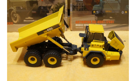 Сочленнёный самосвал  KOMATSU HM 400 1/50 Дилерская модель, масштабная модель, 1:50