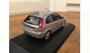 1/43 Ford Fiesta 3-дверная Minichamps дилерская, масштабная модель, 1:43