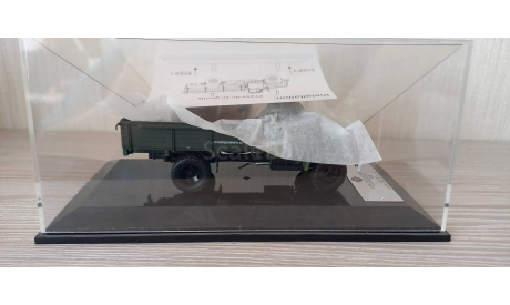 ГАЗ 52-04 1983г., защитный, арт. 105202 DIP Models, масштабная модель, 1:43, 1/43