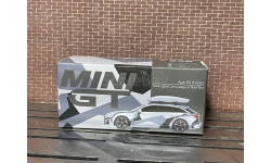 1:64 Audi RS6 Avant C8 Silver Camo/Roofbox Mini GT