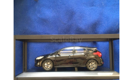 Ford Focus ST III Minichamps 1:18, масштабная модель, 1/18