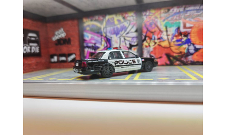 Rollin Ford Crown Victoria NFS Police APAxpo, масштабная модель, 1:64, 1/64