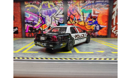 Rollin Ford Crown Victoria NFS Police APAxpo, масштабная модель, 1:64, 1/64