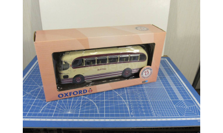 Автобус OXFORD 25 Years 1/43, масштабная модель, 1:43