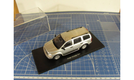 Dodge Durango 2004 1/43 Spark, масштабная модель, 1:43