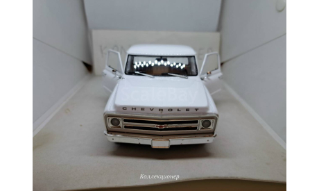 Chevrolet C-10 пикап 1968 (из т/c Старски и Хатч), масштабная модель, Greenlight Collectibles, scale24