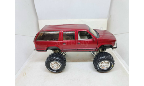 Chevrolet Suburban 4х4 Бигфут Bigfoot Sunny Side 136, масштабная модель, scale35