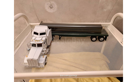 kenworth w900 платформа с бревнами, масштабная модель, New-Ray Toys, scale43