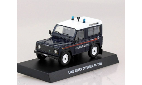 LAND ROVER DEFENDER 90    1995 год ’CARABINIERI’, масштабная модель, scale43