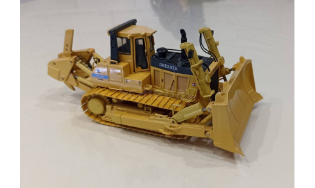 Бульдозер Dressta 1/50, масштабная модель трактора, scale50