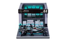 Diorama Garage Pit-stop Mercedes GP F1 W15 Lewis Hamilton 2024, масштабная модель, Mercedes-Benz, BBurago, scale43