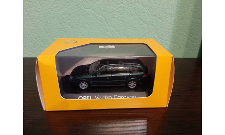 Opel Vectra Caravan, масштабная модель, Schuco, scale43