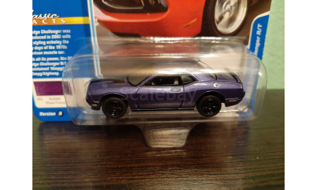 Dodge Challenger R/T 2010, масштабная модель, Johnny Lightning, scale64