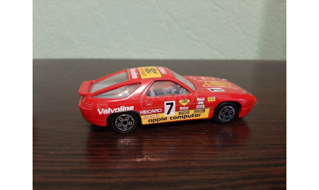Porsche 928 S4  #7  Made in Italy, масштабная модель, BBurago, scale43