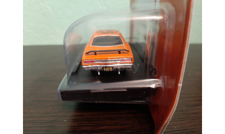 Dodge Super Bee 383  1970, масштабная модель, M2 Machines, scale64