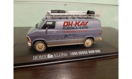 Dodge Ram Van 1986  ’Один дома’, масштабная модель, Greenlight Collectibles, scale43