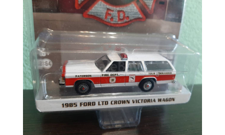 Ford LTD Crown Victoria 1985, масштабная модель, Greenlight Collectibles, scale64