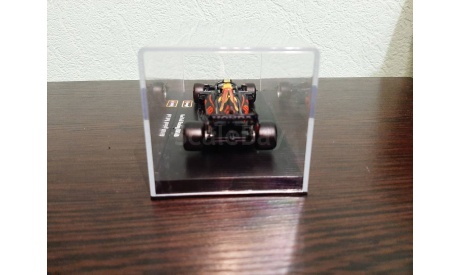 Red Bull RB16 #11 2021 Sergio Perez, масштабная модель, Burago Signature, scale43