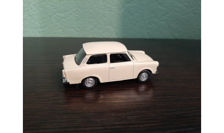 Автолегенды СССР и Соцстран №151 Trabant 601 Limousine, журнальная серия Автолегенды СССР (DeAgostini), Автолегенды СССР журнал от DeAgostini, scale43