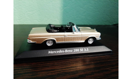 Mercedes-Benz 280 SE 3.5 (W111) cabrio 1970, масштабная модель, Minichamps, scale43