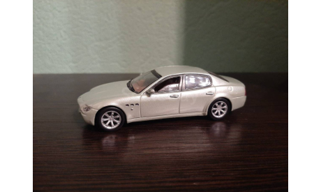 Суперкары №64 Maserati Quattroporte, журнальная серия Суперкары (DeAgostini), Суперкары. Лучшие автомобили мира, журнал от DeAgostini, scale43