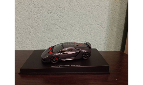 Lamborghini Sesto Elemento 2010  carbon-grey/red, масштабная модель, Autoart, 1:43, 1/43