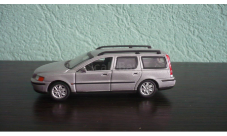 Volvo V70 2000г. Ранняя Cararama. Двери открываются., масштабная модель, Bauer/Cararama/Hongwell, scale43