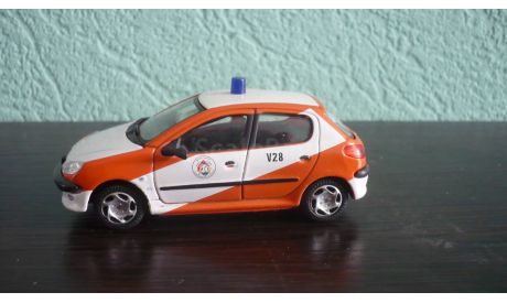 Peugeot 206 Пожарная служба., масштабная модель, Bauer/Cararama/Hongwell, 1:43, 1/43