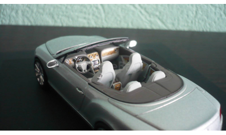 Bentley Continental  GTC Next Generation, масштабная модель, Minichamps, scale43