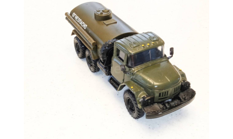МАСШТАБНАЯ МОДЕЛЬ  ЗИЛ-131 ЦИСТЕРНА  ОГНЕОПАСНО, масштабная модель, Элекон, 1:43, 1/43