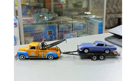 CHEVROLET 3100 1950 с прицепом и машиной ASTON MARTIN DBS, масштабная модель, Bauer/Cararama/Hongwell, 1:43, 1/43