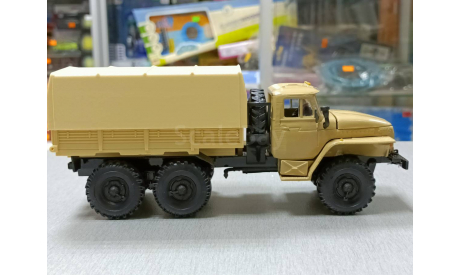 урал 4320 с тентом (песочный) 1-43 элекон, масштабная модель, scale43