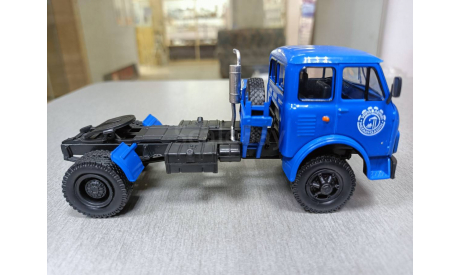 МАЗ-5431 тягач(1978-90) 1-43 наш автопром Н719, масштабная модель, scale43