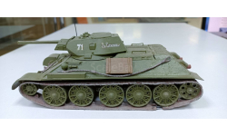 советский средний танк Т34-76 1-35 (собранный)