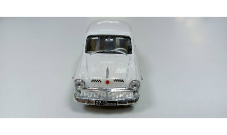 москвич 403 1-43 автолегенды 32(гос.номера такси), масштабная модель, scale0