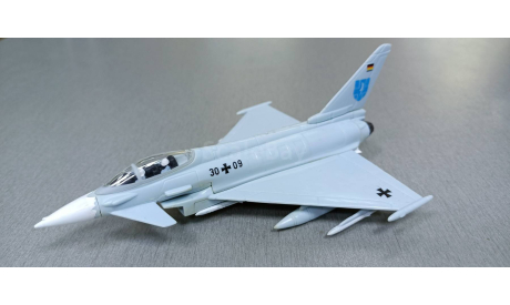 самолет eurofighter typhoon 1-144 revell 04282(собранный), масштабные модели авиации, scale144, Eurofighter Jagdflugzeug