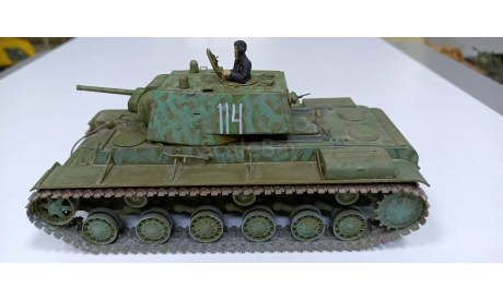 КВ-1 1-35(собранный), масштабные модели бронетехники, танк, 1:35, 1/35