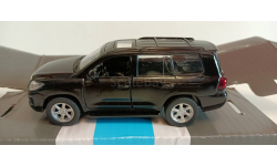 Lexus LX570, черный, откр. двери, инерция 1-43 автопанорама JB1200169