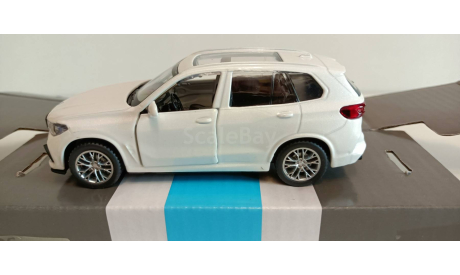 BMW X5M, белый, инерция, откр. двери, 1-43 автопанорама JB1251562, масштабная модель, 1:43, 1/43