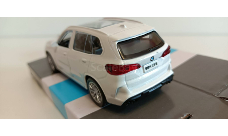 BMW X5M, белый, инерция, откр. двери, 1-43 автопанорама JB1251562, масштабная модель, 1:43, 1/43