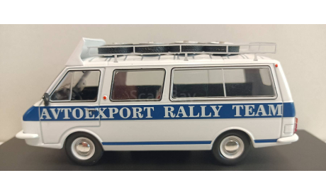 RAF 2203 техничка ’Avtoexport Lada Rally Team’ с багажником и колесами на кры 1982 1-43 ixo RAC372 А, масштабная модель, ВАЗ, 1:43, 1/43