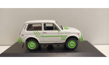 LADA 4X4 NIVA ST-TROPEZ 1990 1-43 VVM012, масштабная модель, ВАЗ, 1:43, 1/43