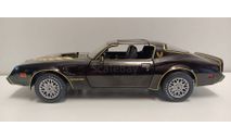 PONTIAC Firebird Trans Am 1979 (из к/ф ’Рокки II’) 1-24 GREENLIGHT 84171, масштабная модель, 1:24, 1/24