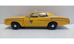 DODGE Monaco Taxi ’City Cab’ 1978 (из к/ф ’Рокки III’) 1-43 GREENLIGHT 84161