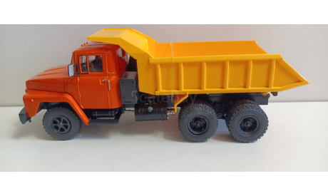 КрАЗ-251Б 1-43 легендарные грузовики СССР LG058, масштабная модель, 1:43, 1/43