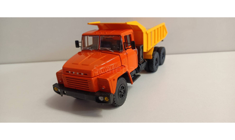 КрАЗ-251Б 1-43 легендарные грузовики СССР LG058, масштабная модель, 1:43, 1/43