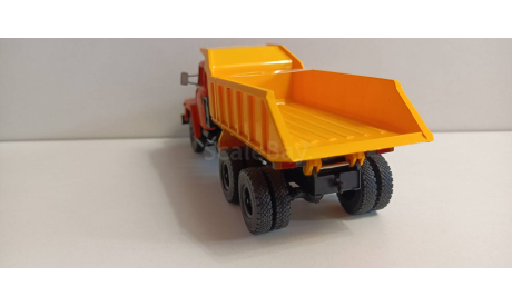 КрАЗ-251Б 1-43 легендарные грузовики СССР LG058, масштабная модель, 1:43, 1/43