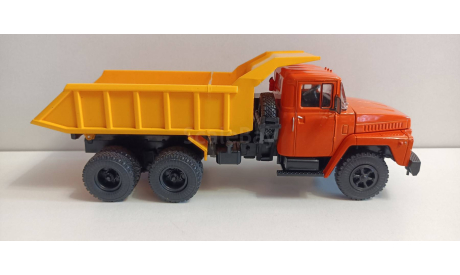 КрАЗ-251Б 1-43 легендарные грузовики СССР LG058, масштабная модель, 1:43, 1/43