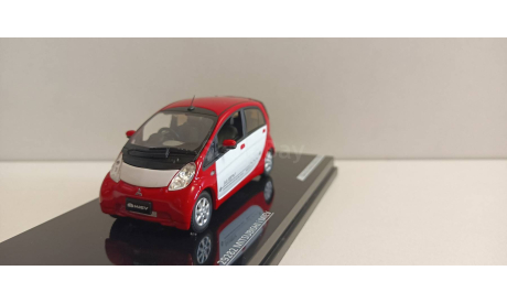 MITSUBISHI i MiEV (red/white) 1-43 Vitesse 29282, масштабная модель, 1:43, 1/43